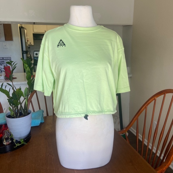 Nike ACG Adjustable Drawstring cropped top - Picture 4 of 4